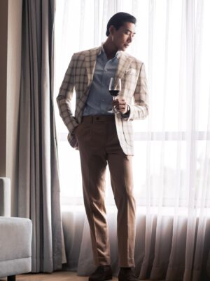 Alternative view of Capsule Wardrobe | Look 7: CHAMPAGNE CHEERS