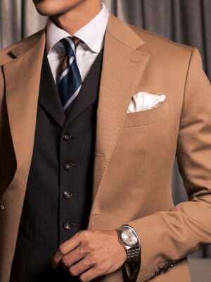 Capsule Wardrobe | Look 8: CHOCOLATE x RESORT TAN